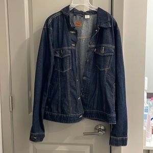 Women’s Levis Denim Jacket Size XL